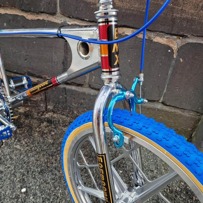 Mongoose Old School BMX Chrome / Blue Mongoose 1982 California Special Bike with Motomag Wheels Chrome