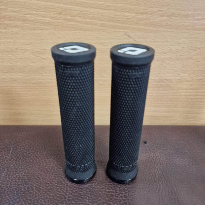 ODI BMX Racing Black ODI Ruffian v2.1 Lock-On 135mm Grips