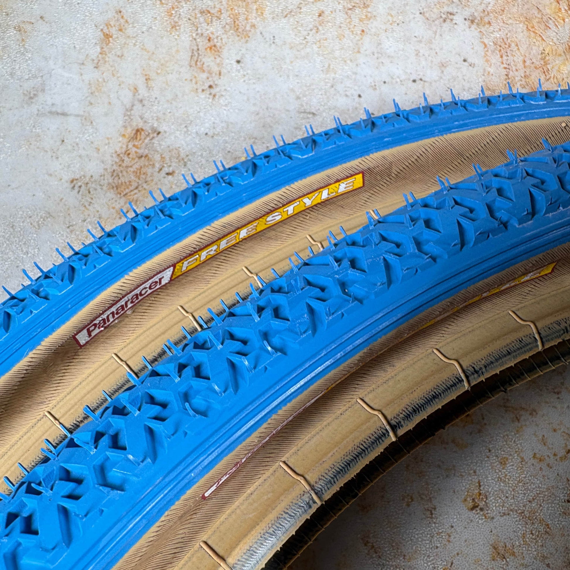 Alans BMX Panaracer Tyres / Flyte Tech Seat / Kastan Grips Kit