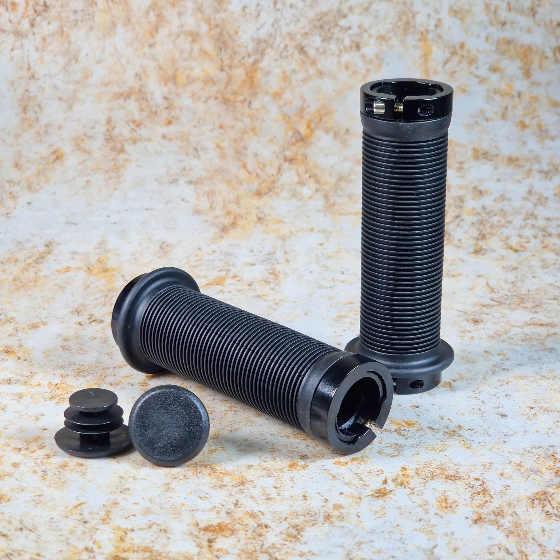 Position One BMX Racing Black / Black Position One Lock-On 115mm Grips