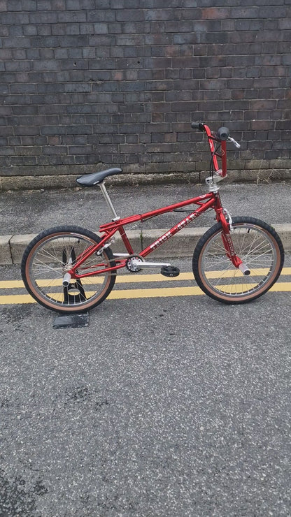 Hutch Trick Star Complete 20" Bike Candy Red