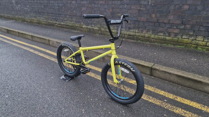 Eastern Bikes Javelin 20.5" TT Bike Neon Yellow