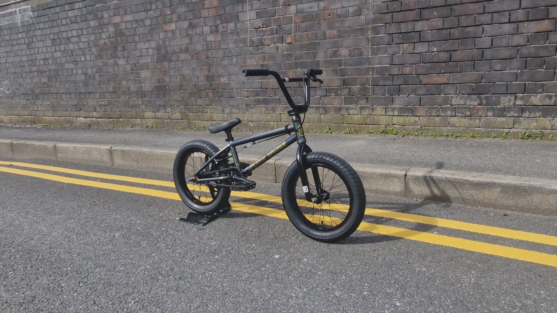 Kink 2027 Carve 16 Inch Kids BMX Bike Digital Grey | Alans BMX