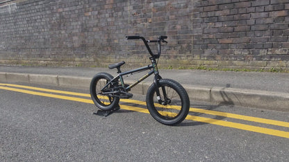 Kink 2027 Carve 16 Inch Bike Digital Grey