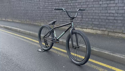 Haro Downtown 24 Inch Bike Gloss Semi-Gloss Black