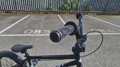 United Recruit 18 Inch Bike Gloss Black