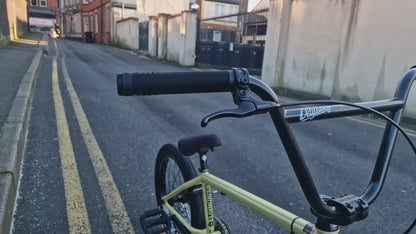 Sunday Soundwave Special 21" TT Bike Gloss Notepad Yellow