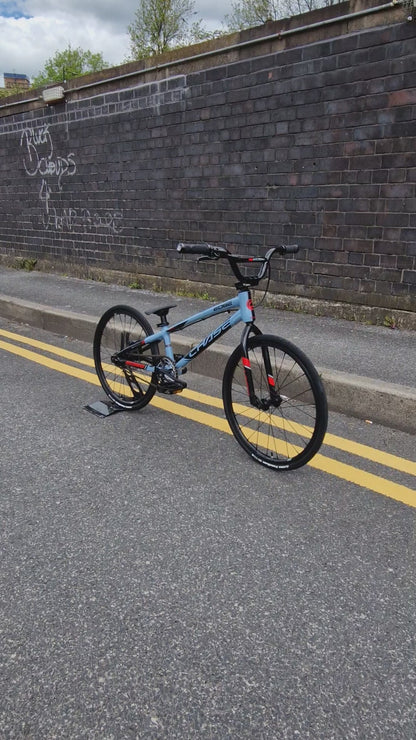 Chase 2026 Edge Junior Race Bike Slate