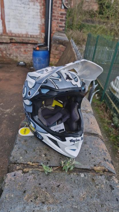 Troy Lee Designs D4 Composite Helmet Torched White / Silver