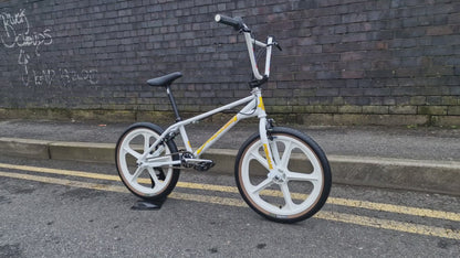 Torker Freestylist 2 Custom Bike White