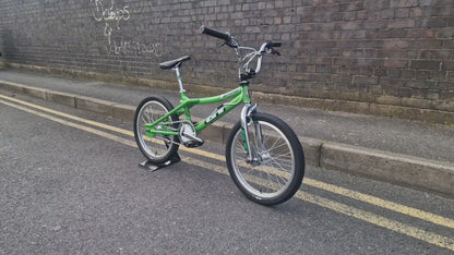 GT 2000 Performer Bike Green Previously Owned