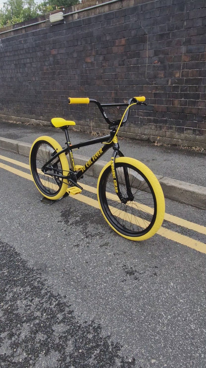 SE Bikes So Cal Flyer 24 Inch Bike Black Bumblebee