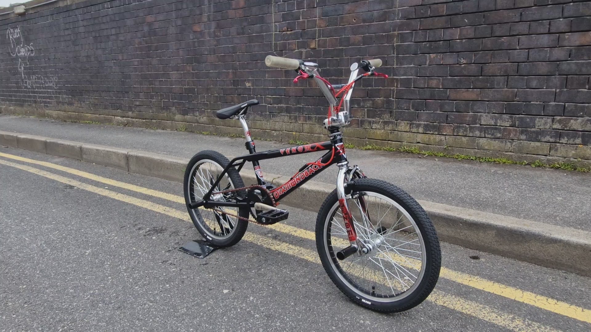 Diamond Back 1998 Venom Bike Black/Red Previously Owned | Alans BMX