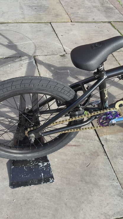 Colony Cadet 18 Inch Custom Bike Black / Oil Slick