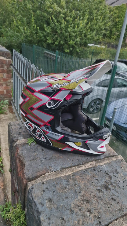 Troy Lee Designs D4 Composite Helmet Flush Black