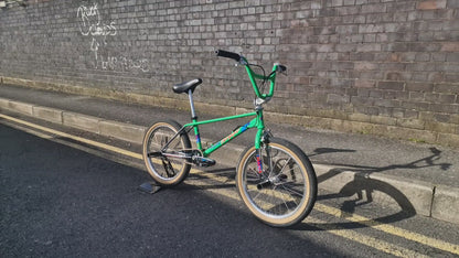 Haro 2016 Lineage DMC Master 20 Inch Bike Green Previously Owned