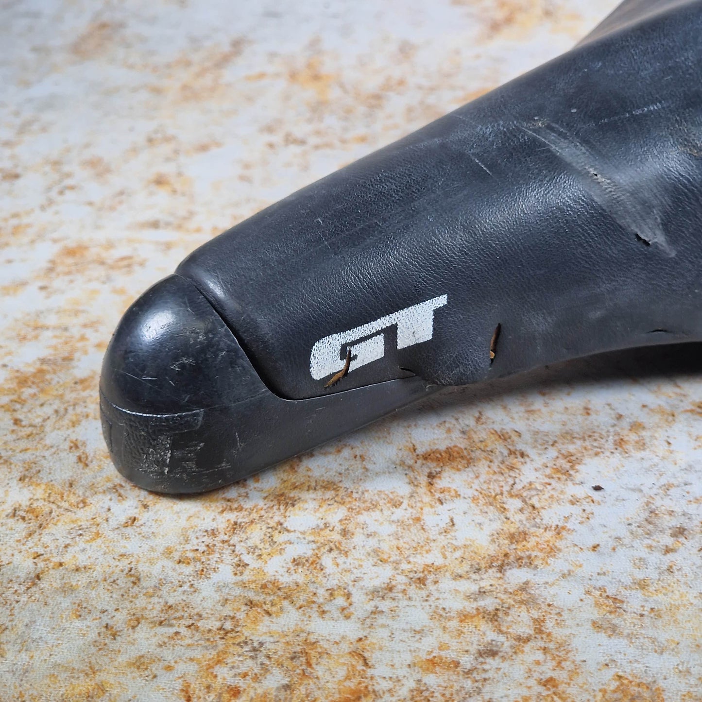 Alans BMX Previously owned DAMAGED GT Seat Black