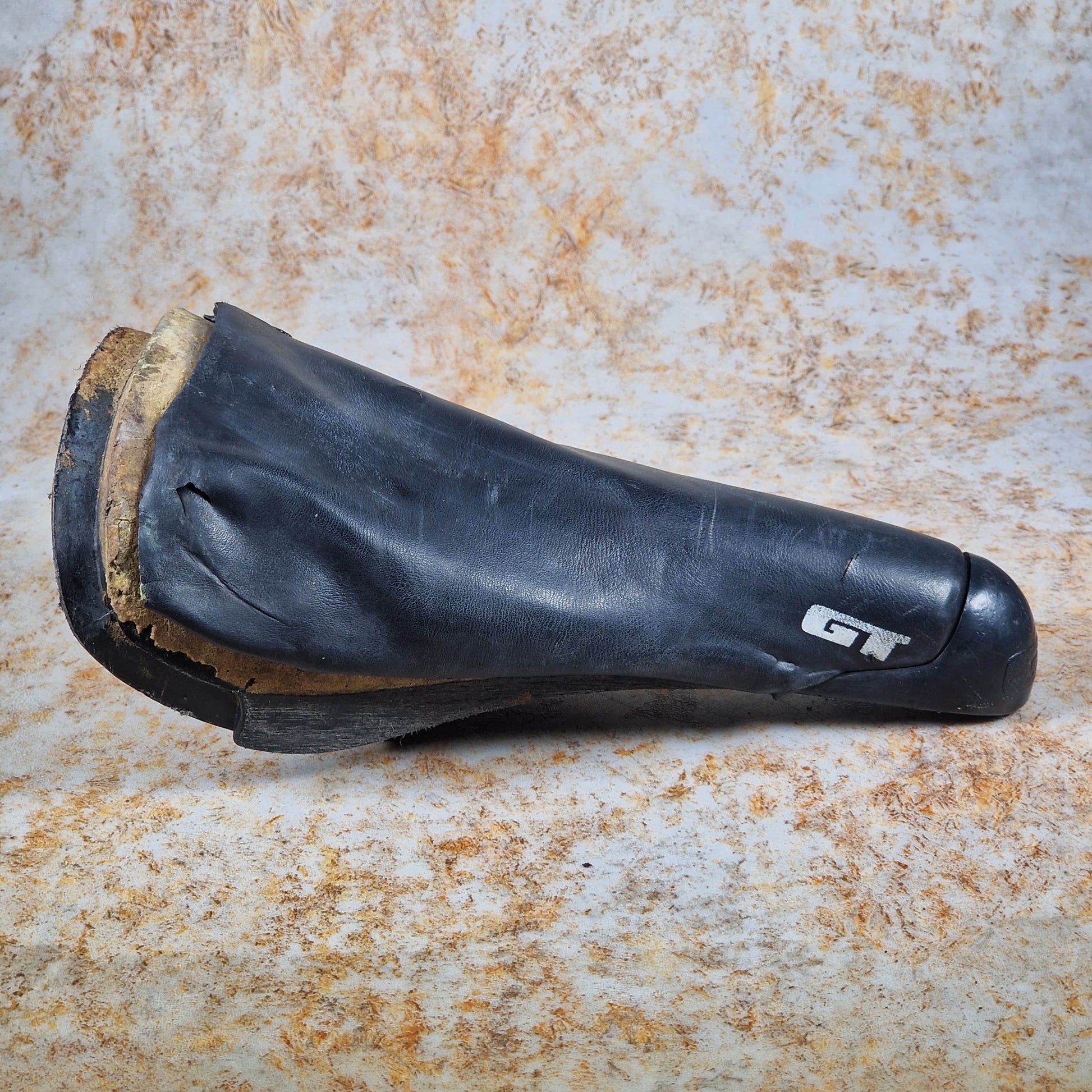 Alans BMX Previously owned DAMAGED GT Seat Black