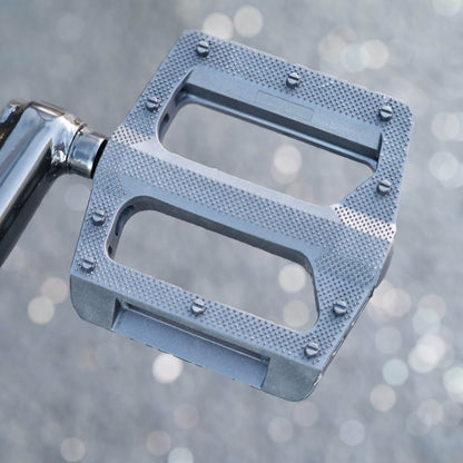 Radio BMX Bikes Graphit Silver Radio Asura Pro 26 Inch Dirt Jump Bike Graphit Silver