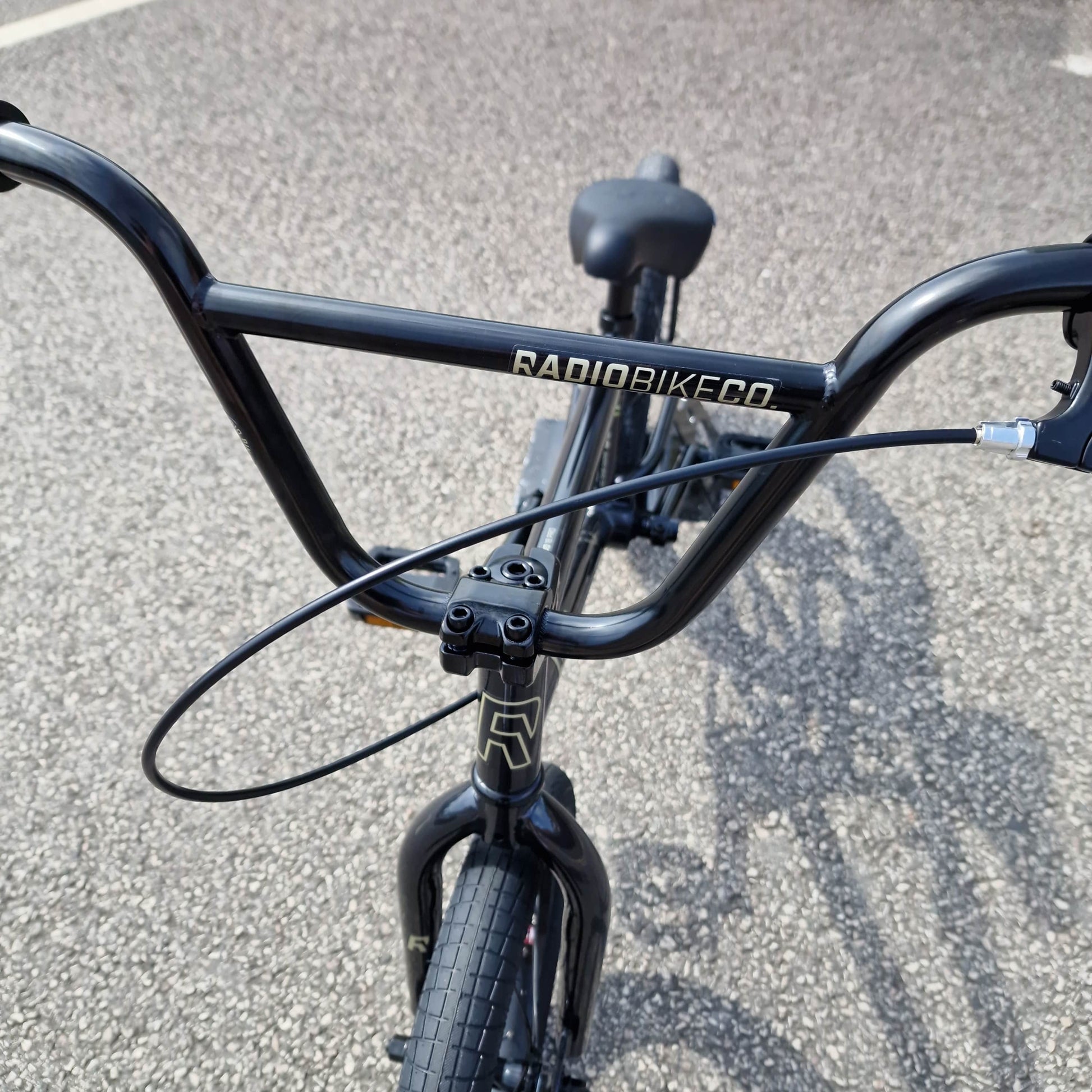 Radio BMX Bikes Radio Revo Pro 18 Inch Bike Graphite Deluxe