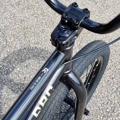 Radio BMX Bikes Radio Revo Pro 18 Inch Bike Graphite Deluxe