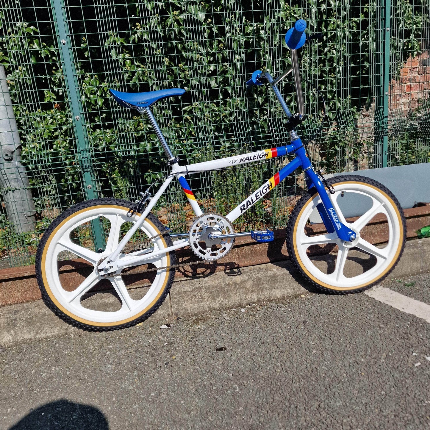 Raleigh Old School BMX Raleigh Mk 2 Burner Team Custom Bike Blue / White with Skyway Tuff Wheels