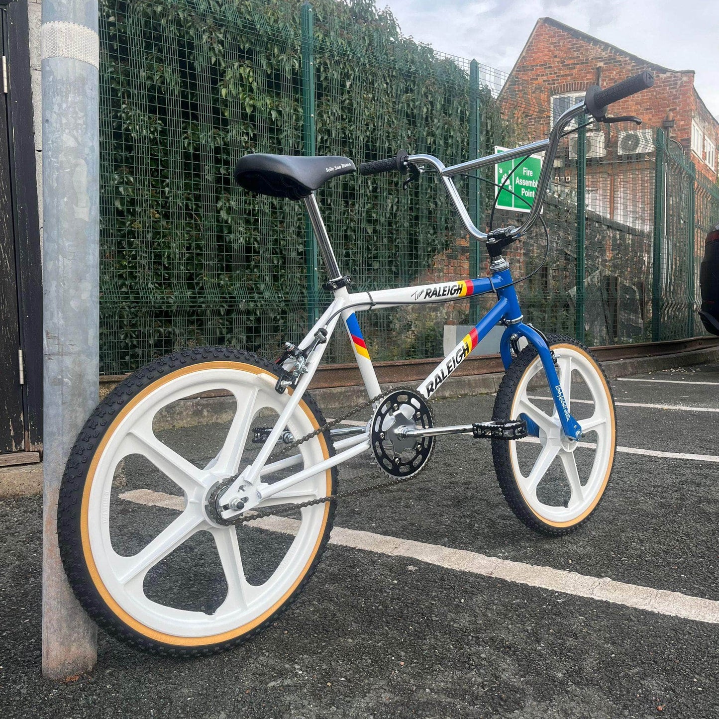 Raleigh Old School BMX Raleigh Mk 2 Burner Team Special Bike Blue / White with Skyway Tuff Wheels