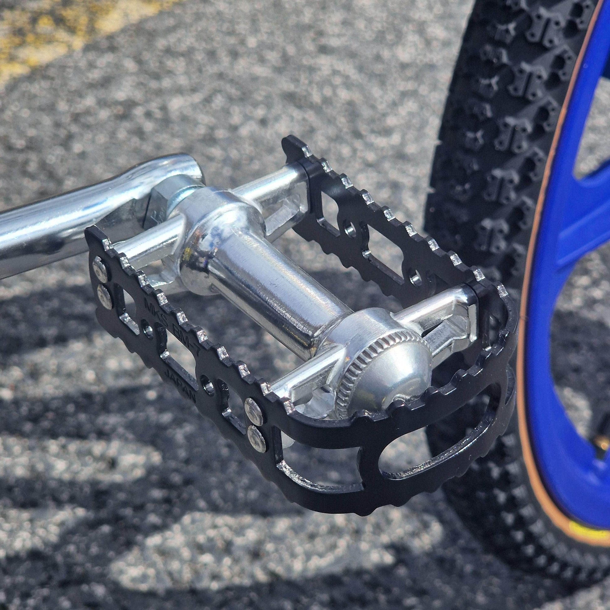 Raleigh Old School BMX Raleigh Mk 2 Burner Team Special Bike with Blue Skyway Tuff Wheels