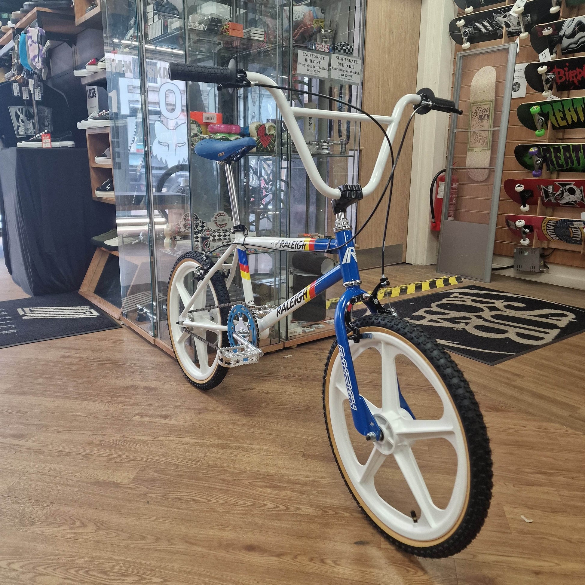 Raleigh Old School BMX Bikes Raleigh Mk 2 Burner Team Special Bike with Skyway Tuff Wheels