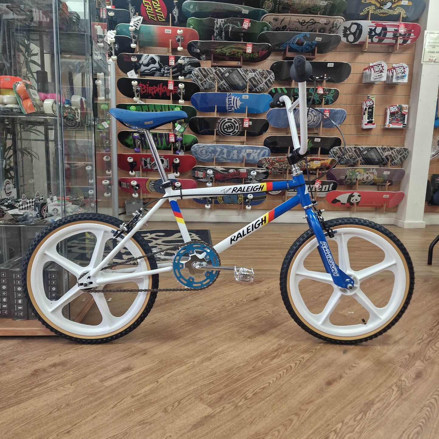 Raleigh Old School BMX Bikes Raleigh Mk 2 Burner Team Special Bike with Skyway Tuff Wheels