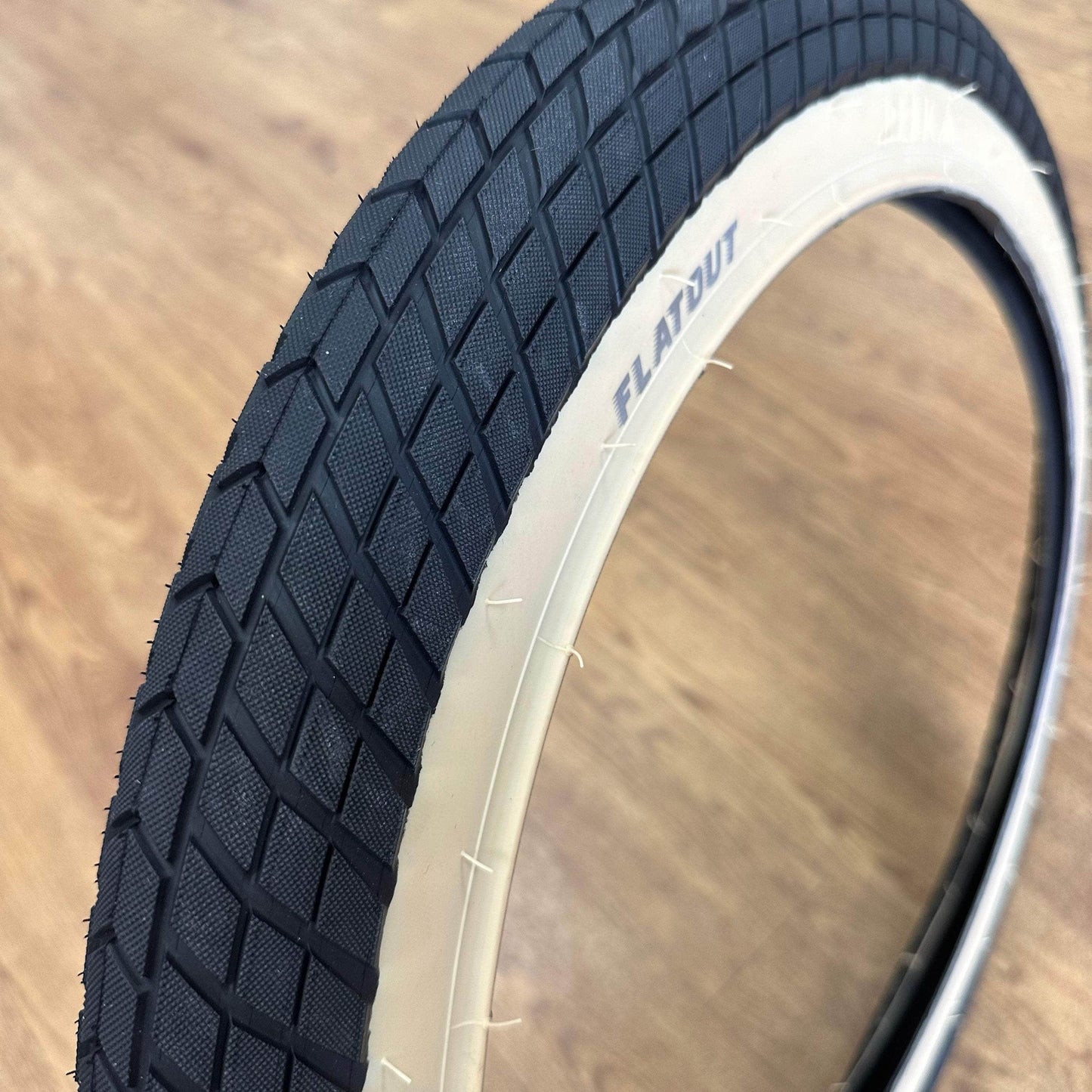 Relic BMX Parts Relic Flatout Tyre Tanwall