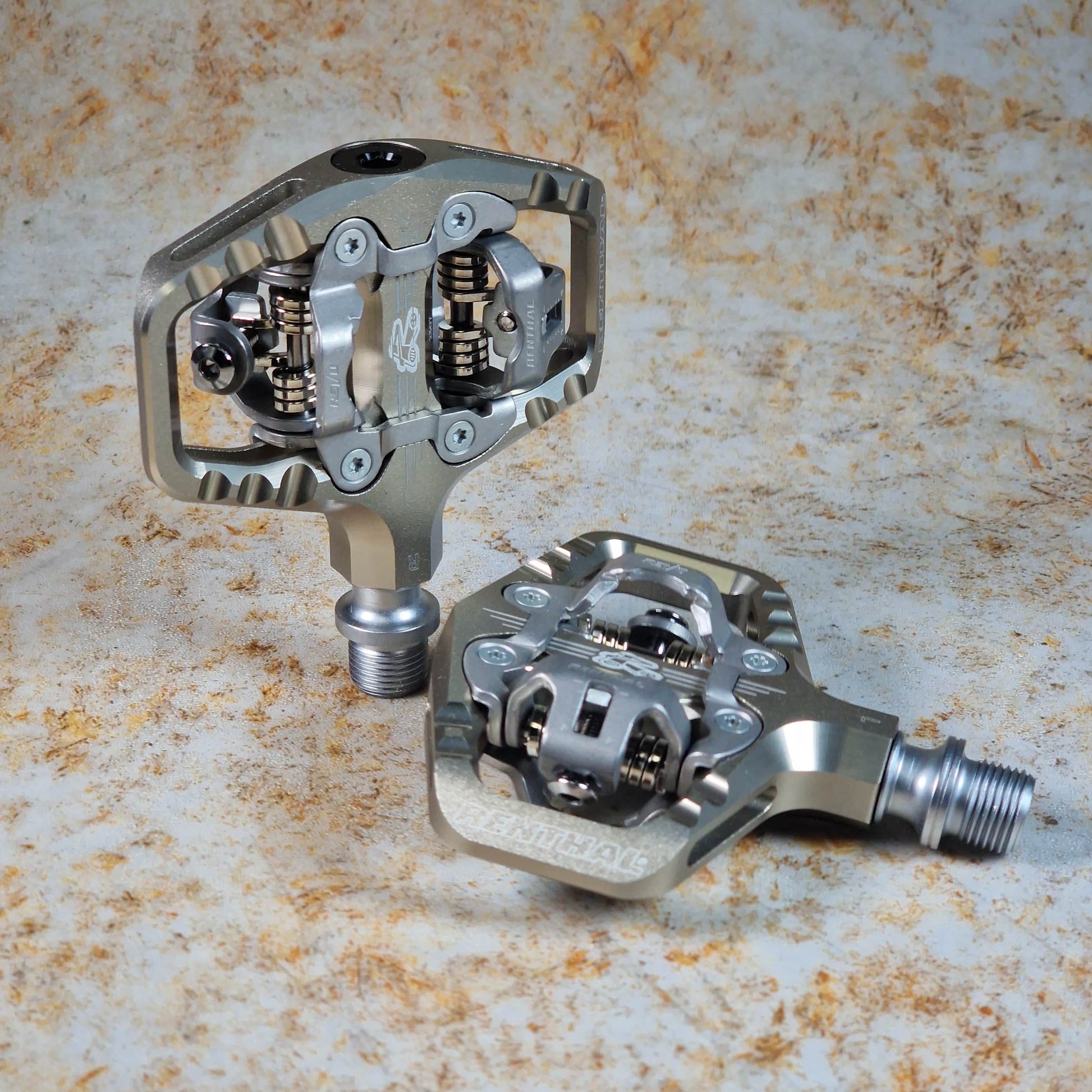 Renthal BMX Parts AluGold / 9/16" Renthal Revo-TRC Trail Clip Sealed Bearing CNC Alloy Pedals