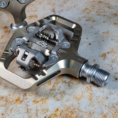 Renthal BMX Parts Renthal Revo-TRC Trail Clip Sealed Bearing CNC Alloy Pedals