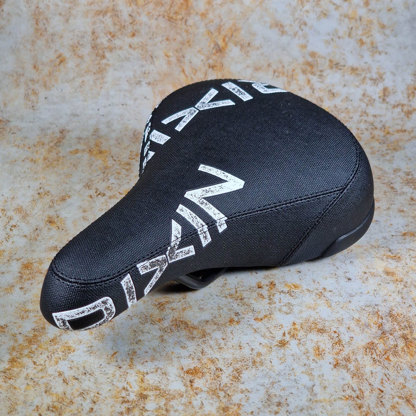Rixin BMX Parts Fat / Black/White Rixin Disorder Railed Seat