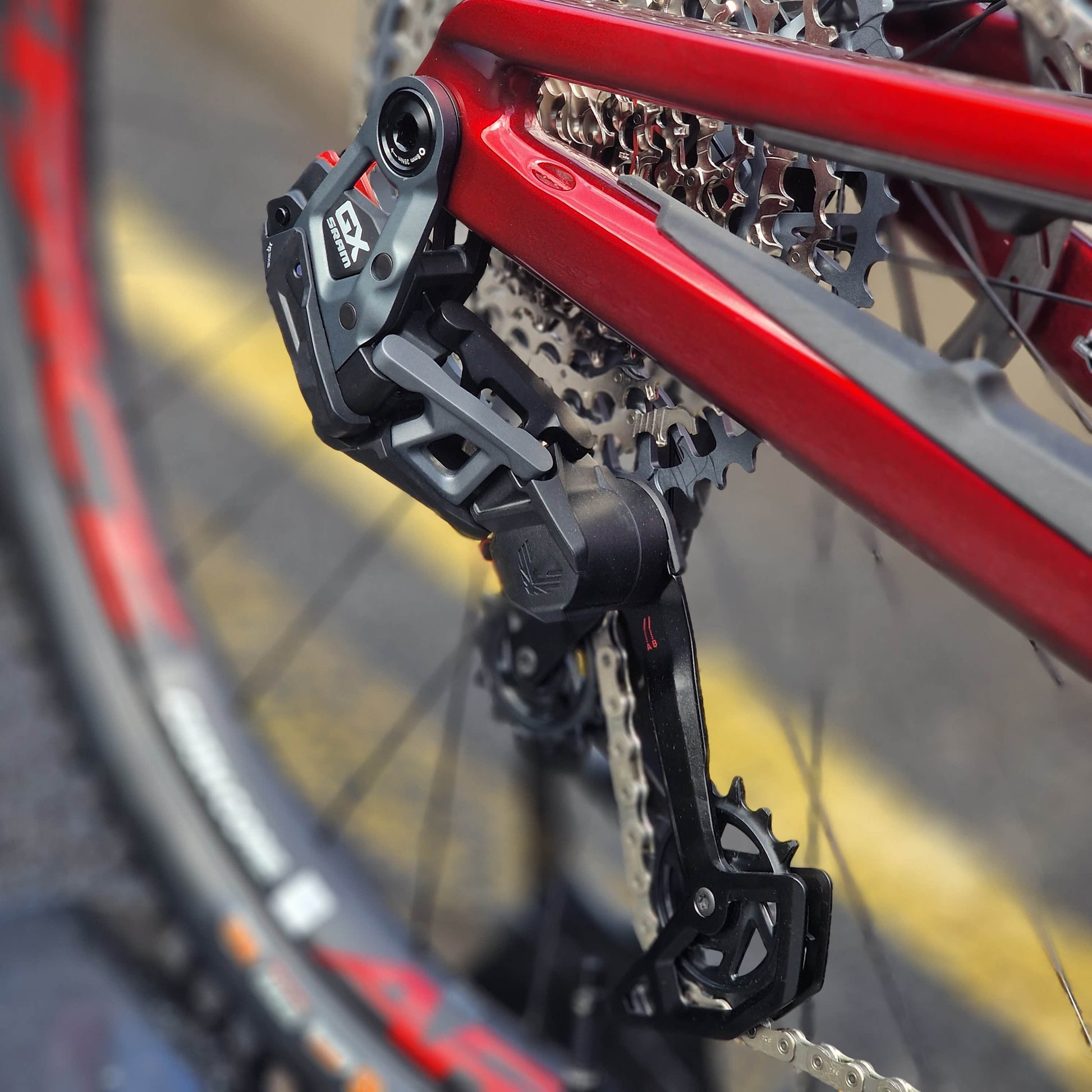 Rocky Mountain Bikes Rocky Mountain Altitude Carbon 70 Full Suspension Mountain Bike Purple / Red