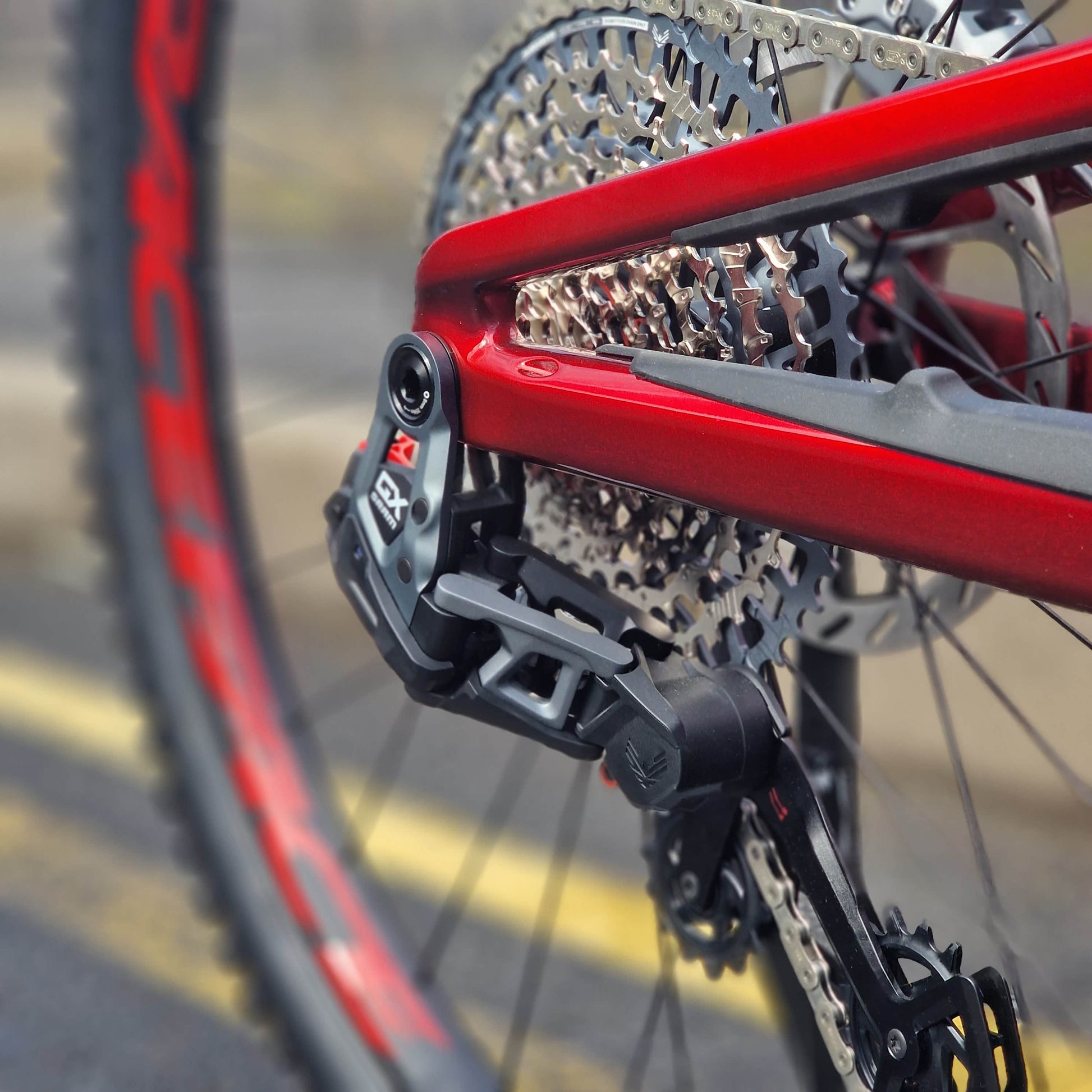 Rocky Mountain Bikes Rocky Mountain Altitude Carbon 70 Full Suspension Mountain Bike Purple / Red