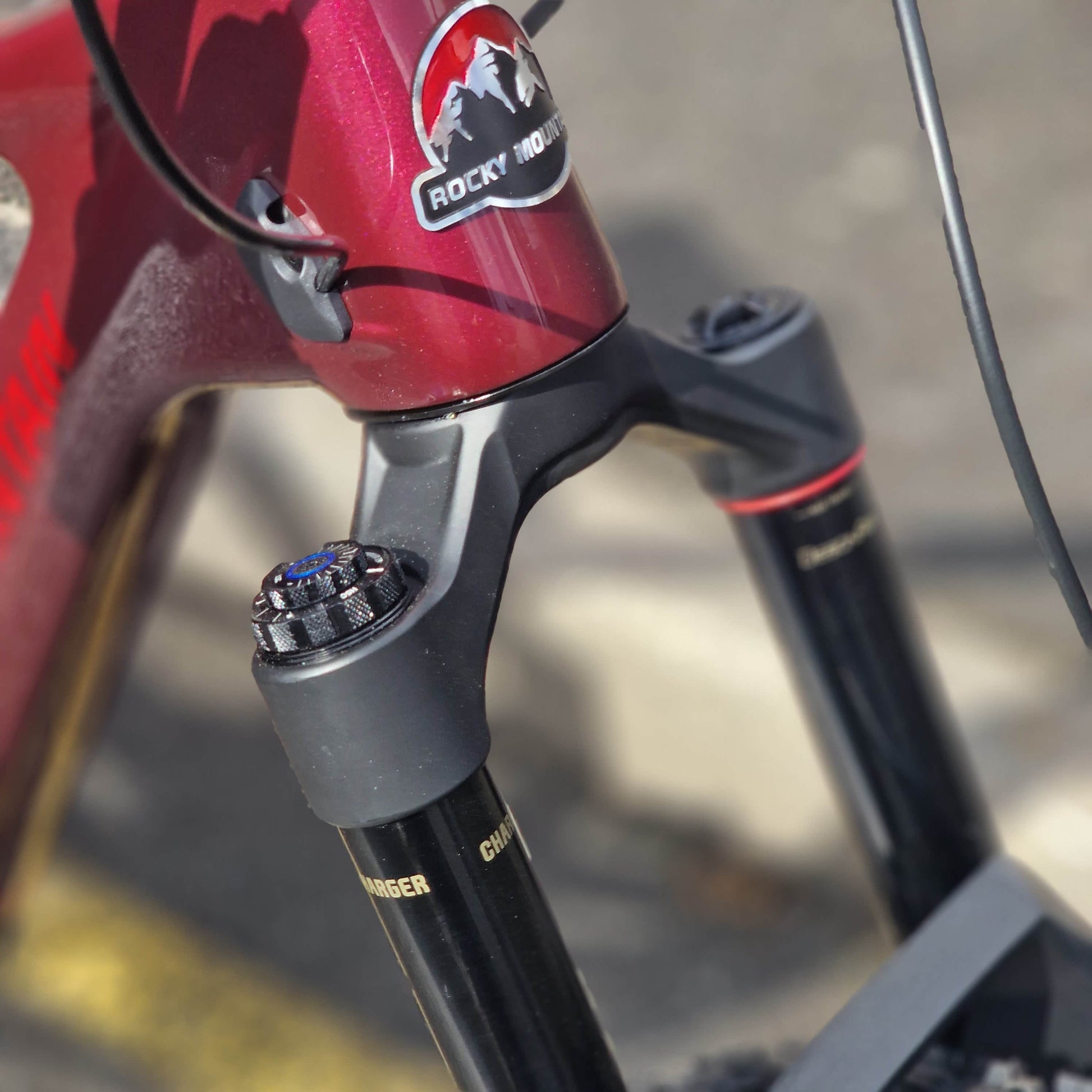 Rocky Mountain Bikes Rocky Mountain Altitude Carbon 70 Full Suspension Mountain Bike Purple / Red
