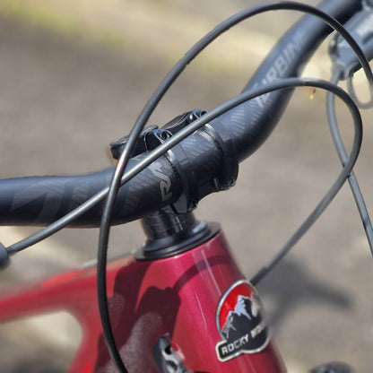 Rocky Mountain Bikes Rocky Mountain Altitude Carbon 70 Full Suspension Mountain Bike Purple / Red
