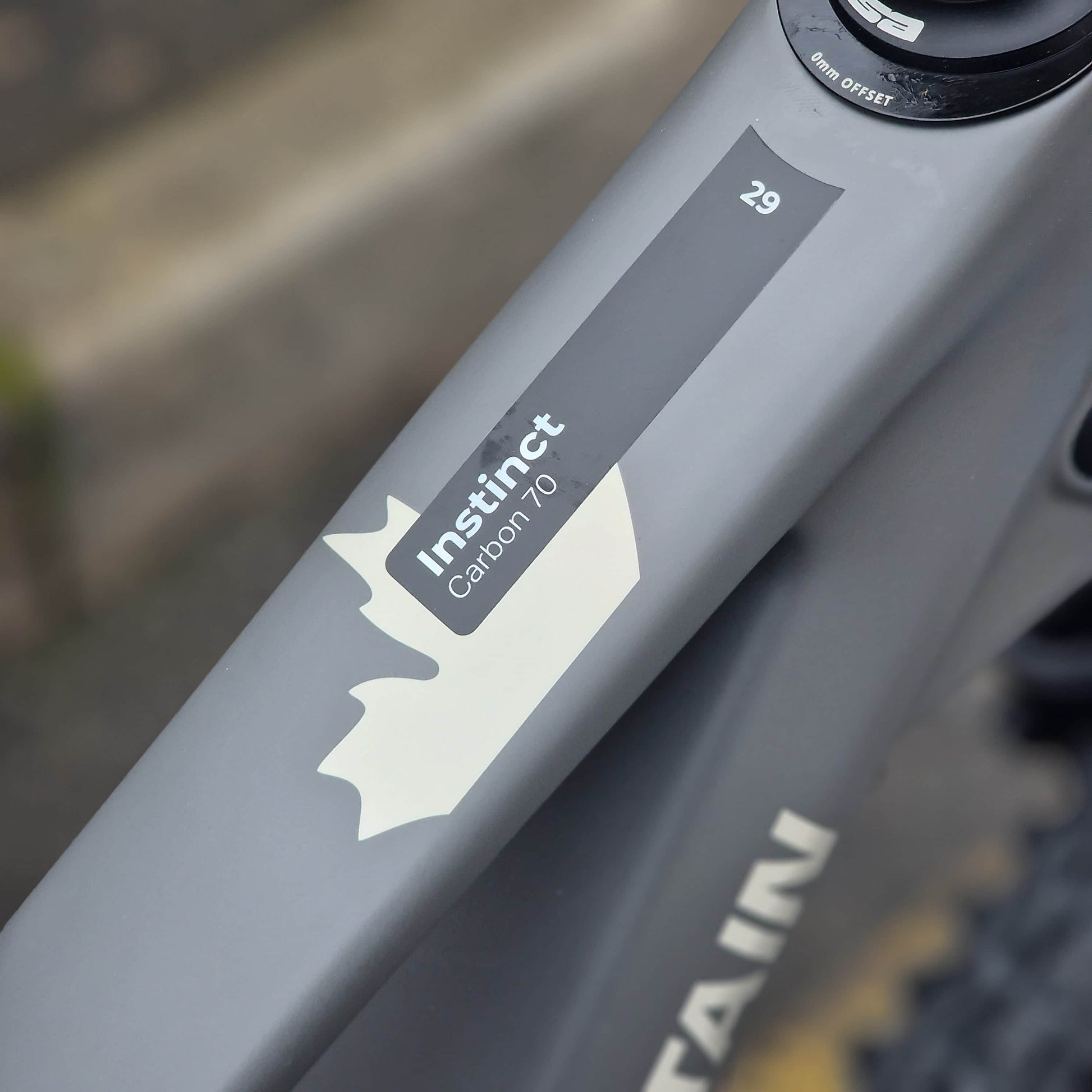 Scott Bikes Rocky Mountain Instinct Carbon 70 Mountain Bike Grey / Beige