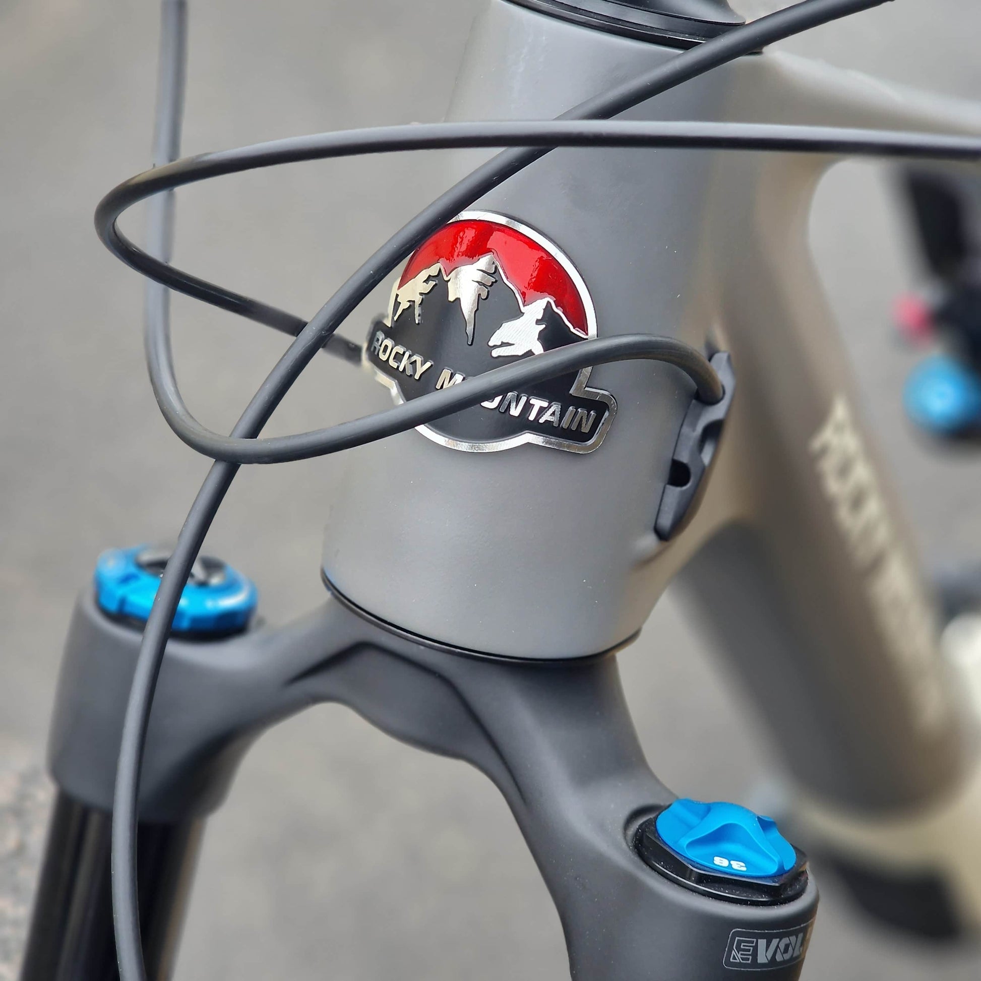 Scott Bikes Rocky Mountain Instinct Carbon 70 Mountain Bike Grey / Beige