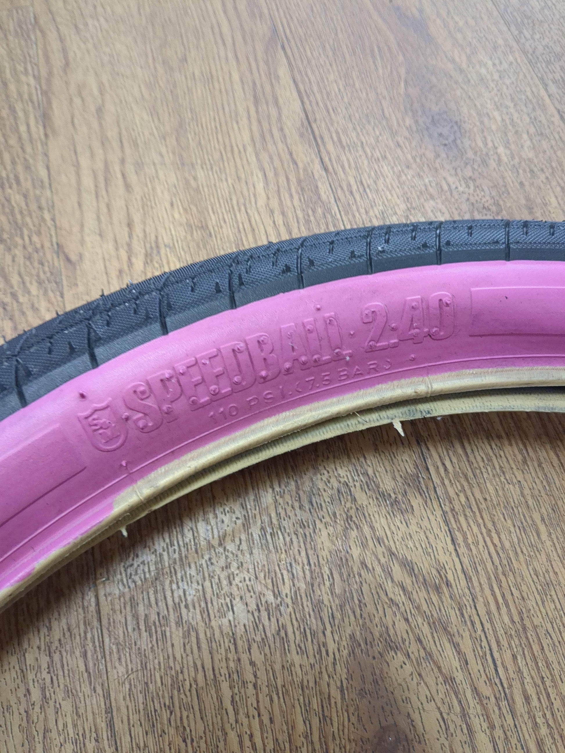 S&M Bikes BMX Parts S&M Bikes 20" Speedball Tyre Black/Pink Sidewall