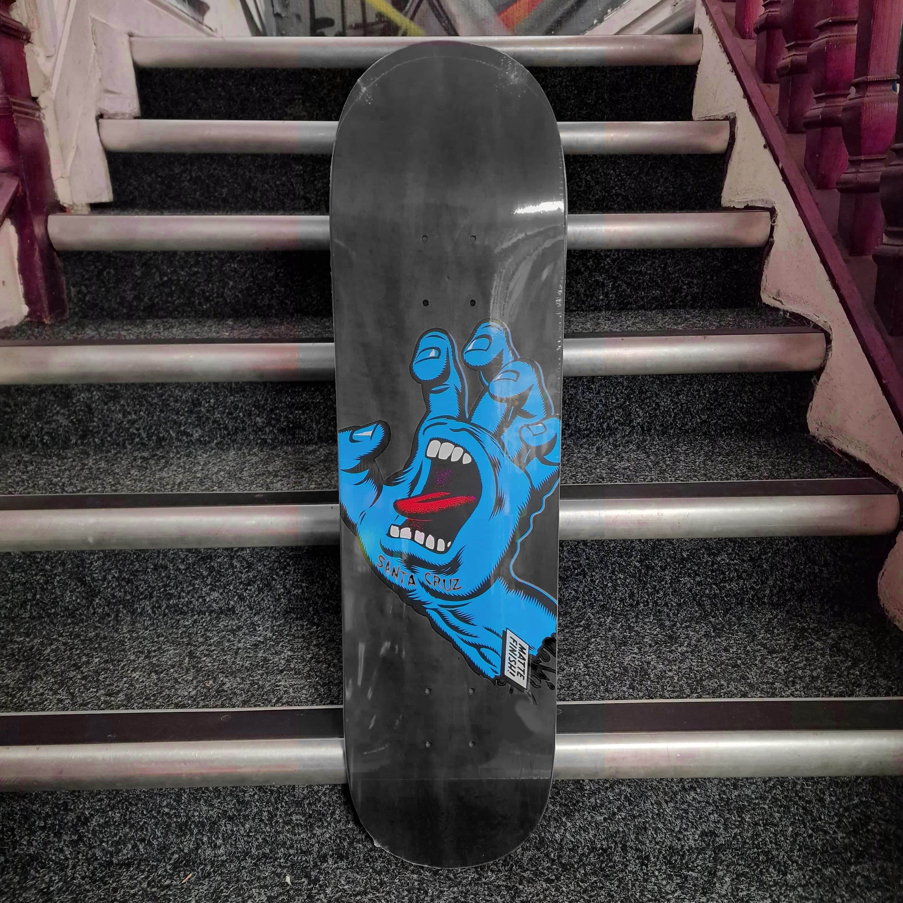 Santa Cruz Screaming Hand Black 8.6
