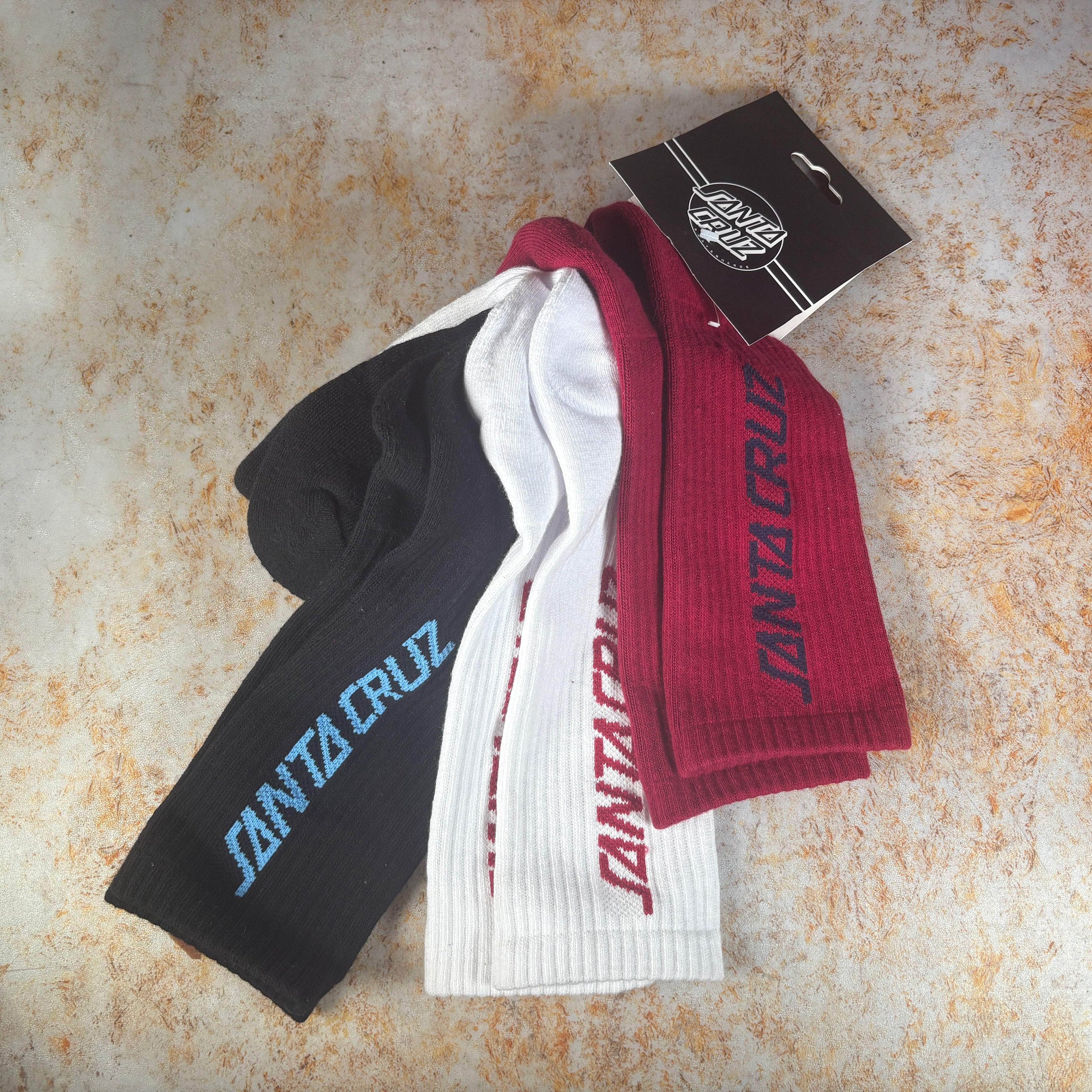 Santa Cruz Clothing & Shoes Black / Red / White / UK 8-11 Santa Cruz Strip Socks 3 Pack Black / Red / White