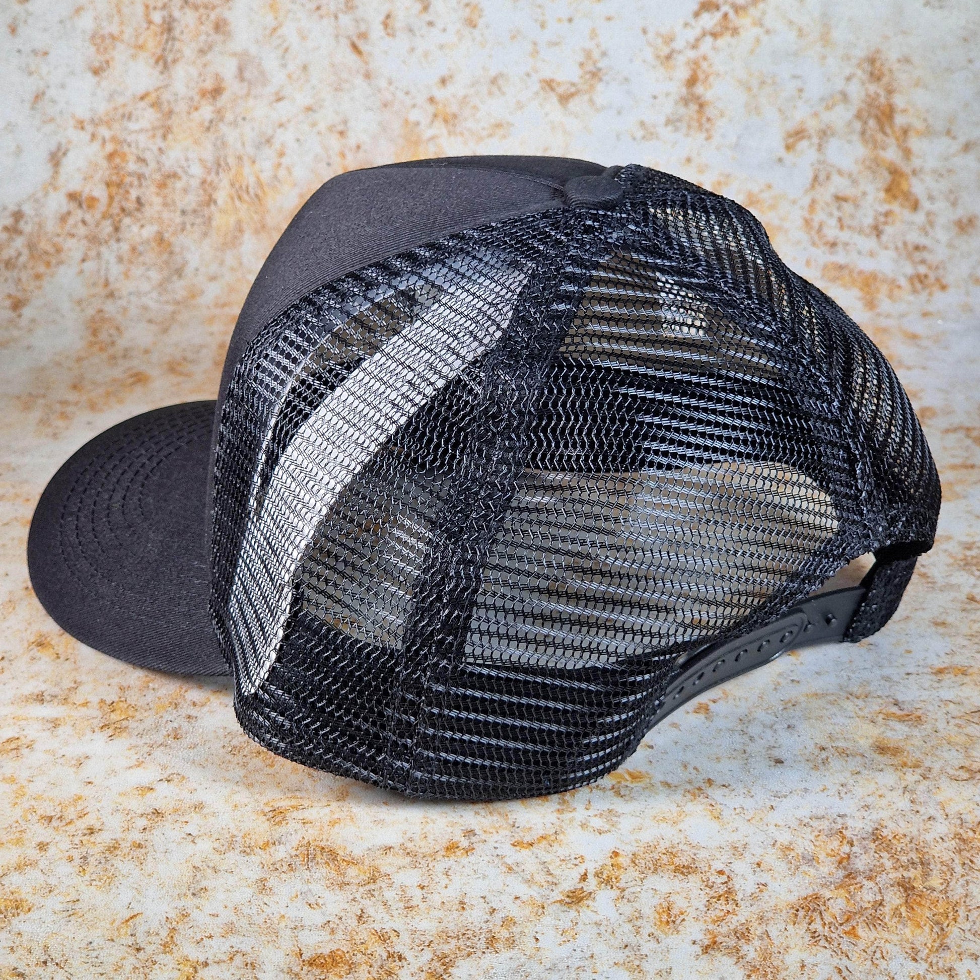 Santa Cruz Clothing & Shoes Black Santa Cruz Wagon Dot Meshback Cap Black