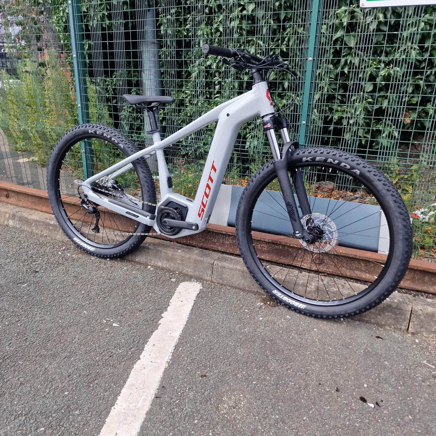 Scott Bikes Medium Scott Aspect eRIDE 940 Electric Mountain Bike White