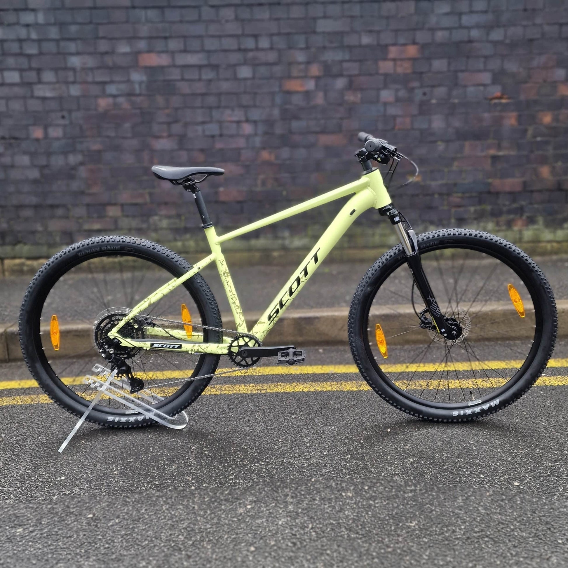 Scott Bikes Scott Contrail 30 29 Inch Mountain Bike Luminary Green