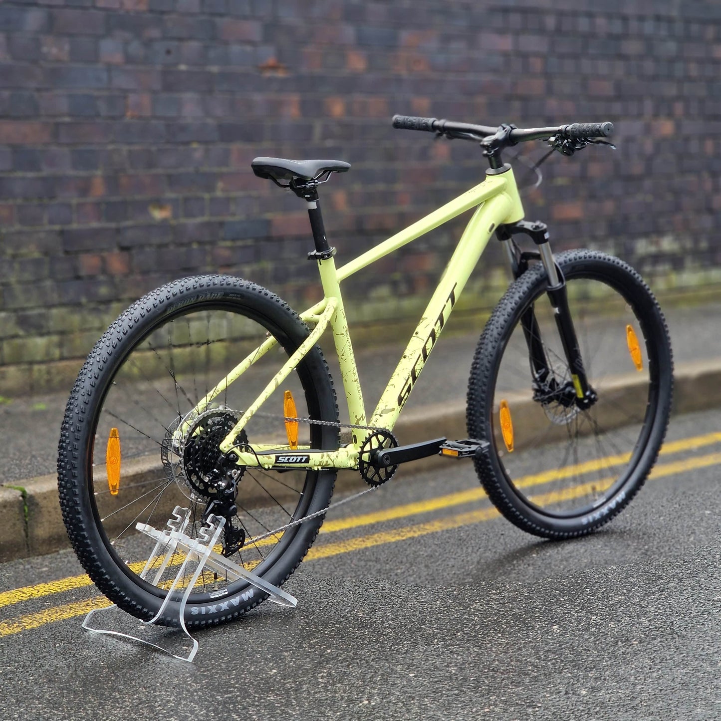 Scott Bikes Scott Contrail 30 29 Inch Mountain Bike Luminary Green