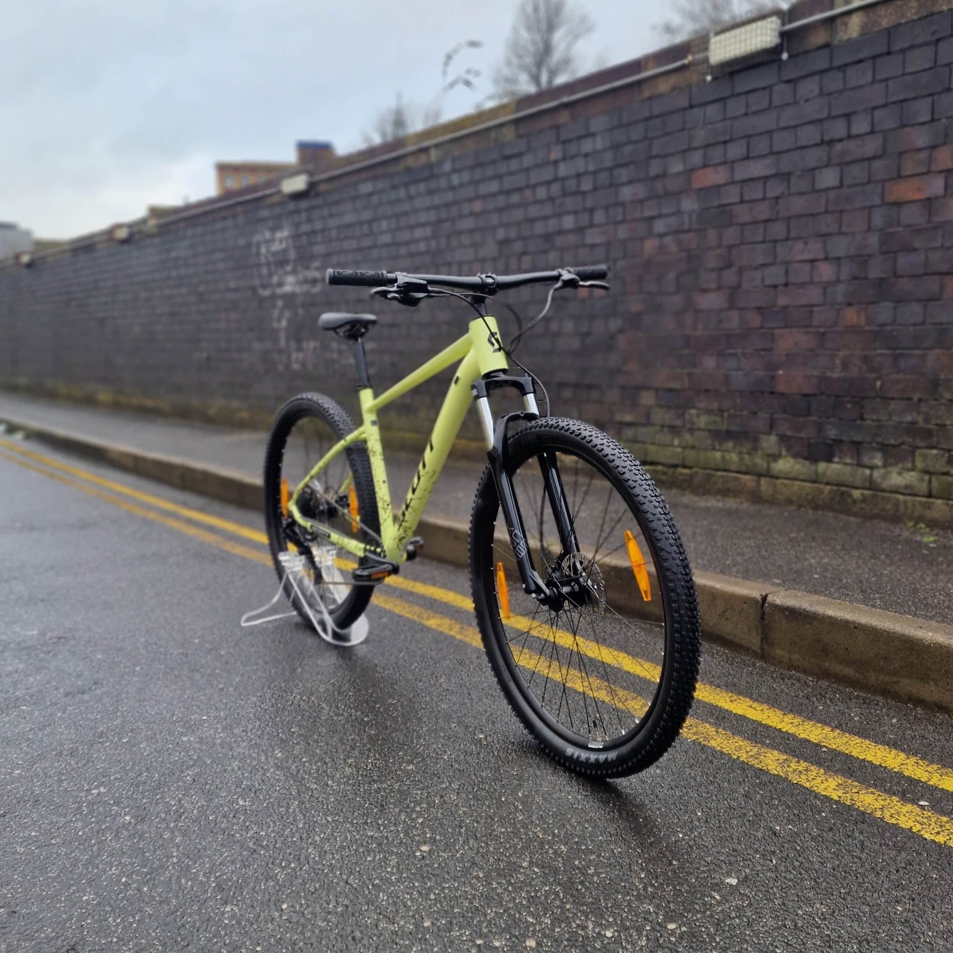 Scott Bikes Scott Contrail 30 29 Inch Mountain Bike Luminary Green