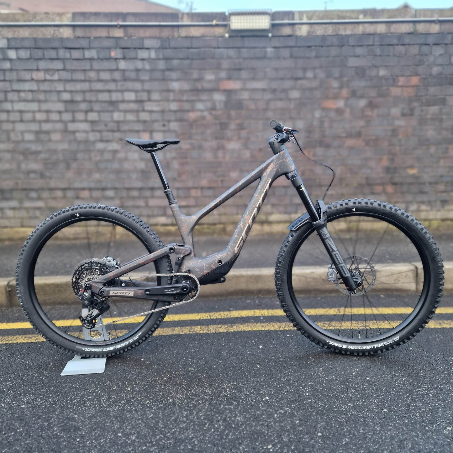 Scott Bikes Scott Ransom 910 Full Suspenion Mountain Bike Black/Bronze