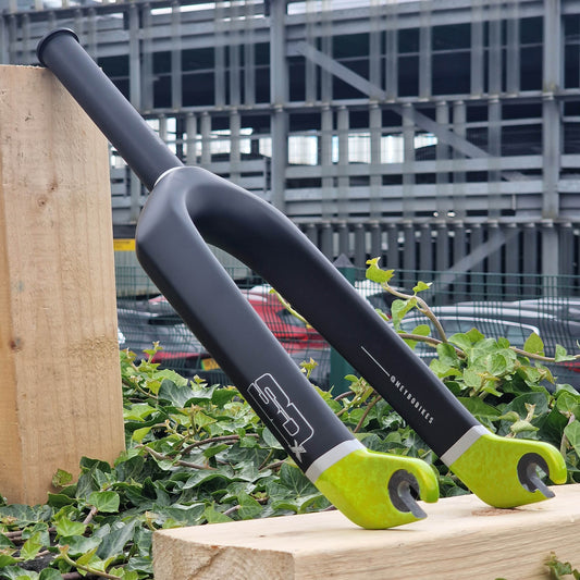 SD BMX Racing Matte Black/Black/Green SD Expert 1 1/8" 10mm Carbon V2 Race Fork